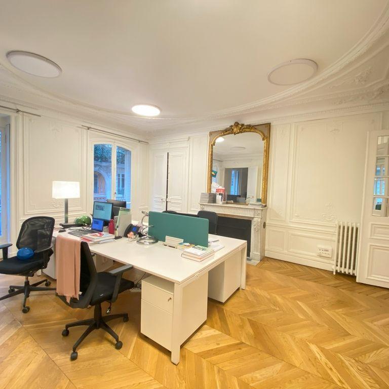 Bureaux à louer de 145m2 