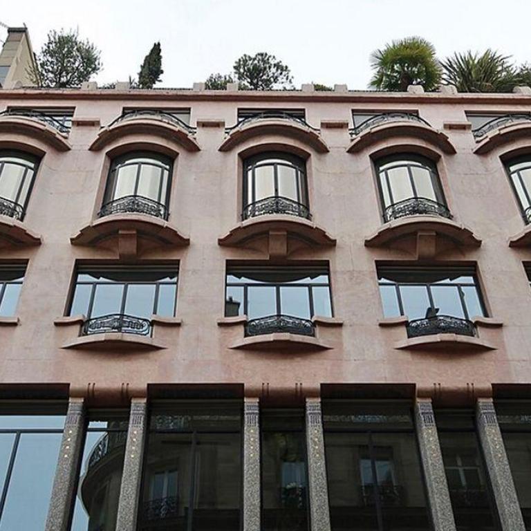 Bureaux à louer de 1561m2 