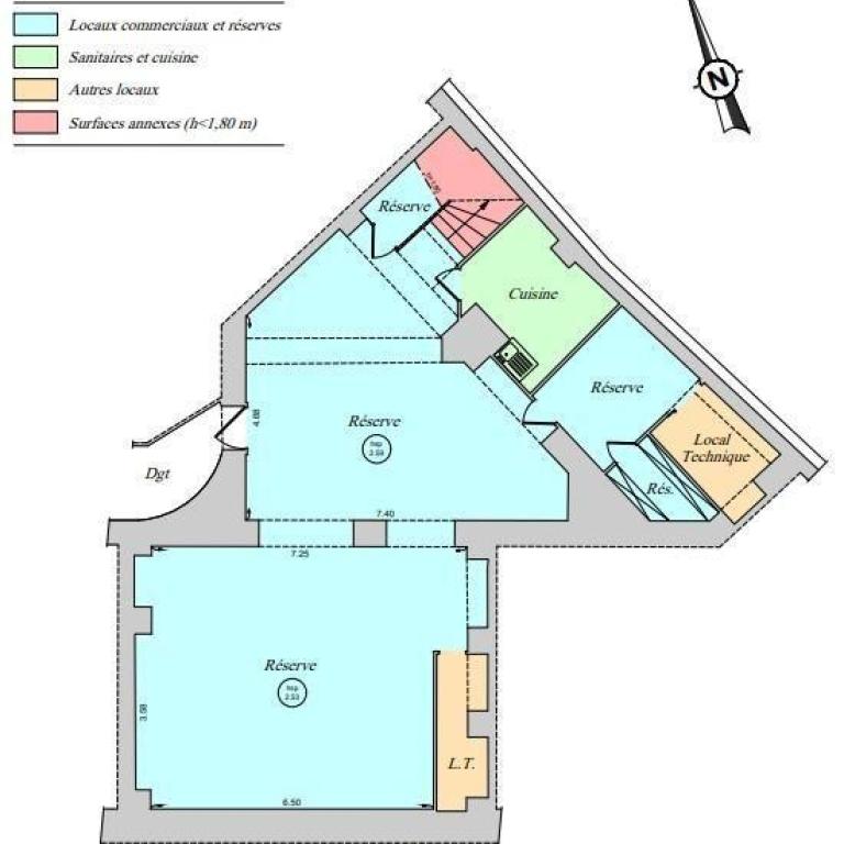 Commerces à louer de 331m2 
