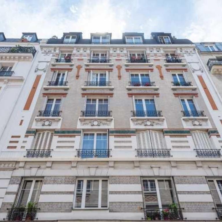 Bureaux à vendre de 717m2 