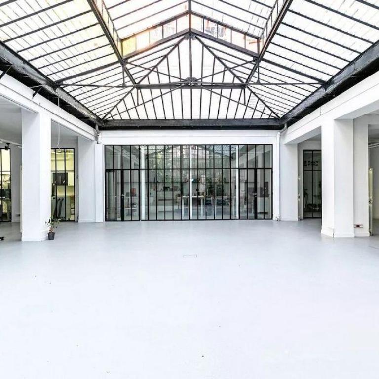 Bureaux à vendre de 306m2 