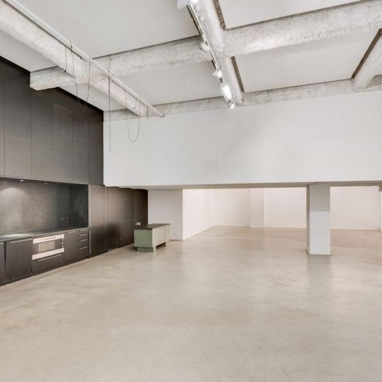 Bureaux, Locaux d'habitation à vendre