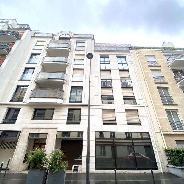 PARIS 15