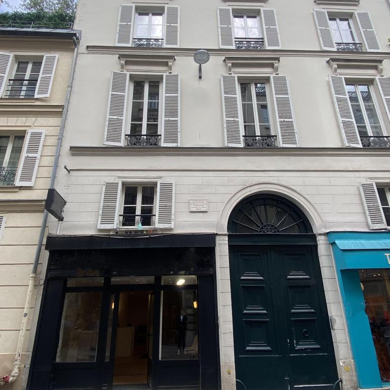SAINT GEORGES - RUE DES MARTYRS