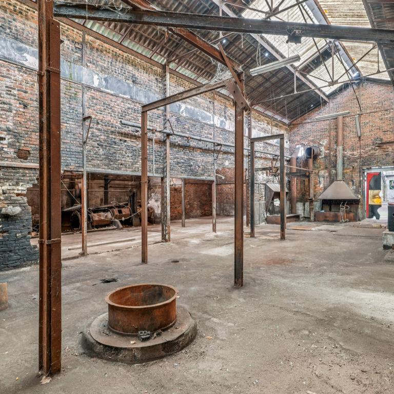 Local commercial à louer de 4500m2 