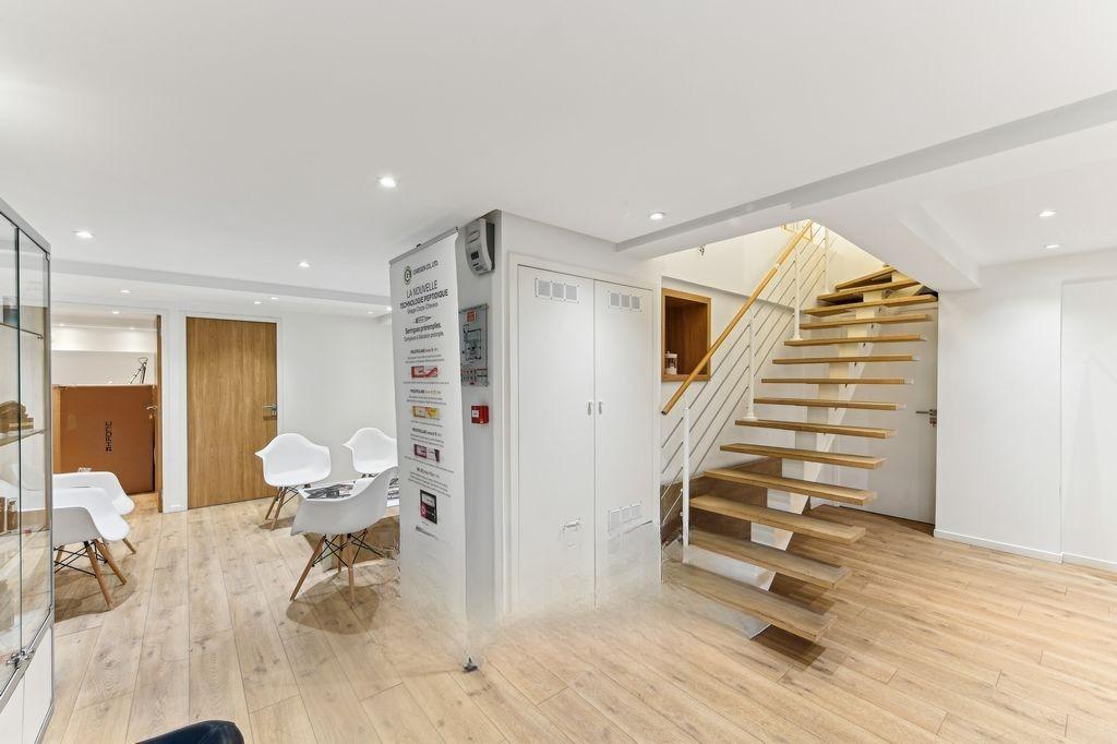 Bureaux à vendre de 266m2 