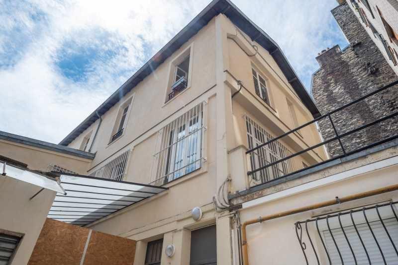 Bureaux à vendre de 717m2 