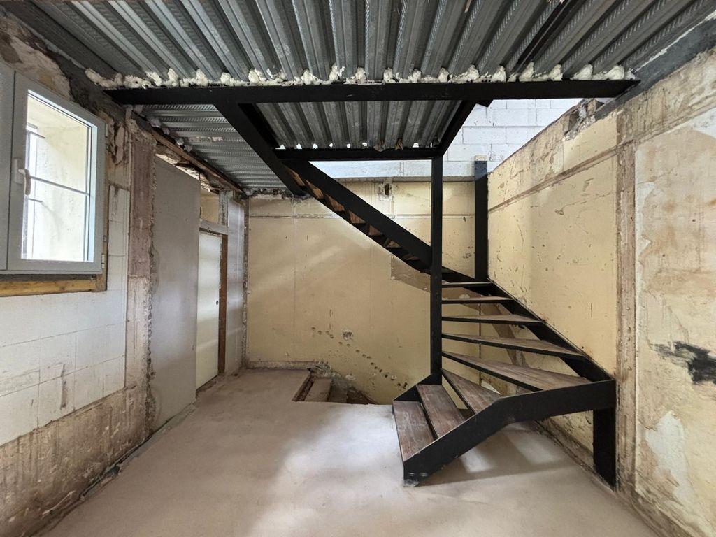 Bureaux, Locaux d'habitation à vendre de 325m2 