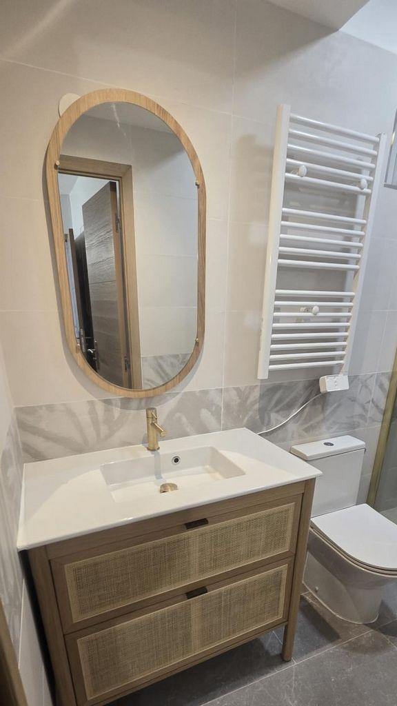 Local commercial, Locaux d'habitation à vendre de 697m2 