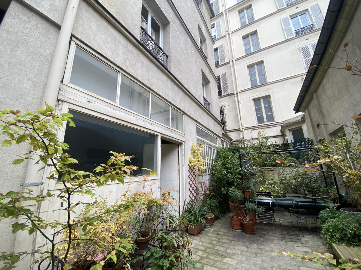 LOCAL COMMERCIAL A VENDRE 