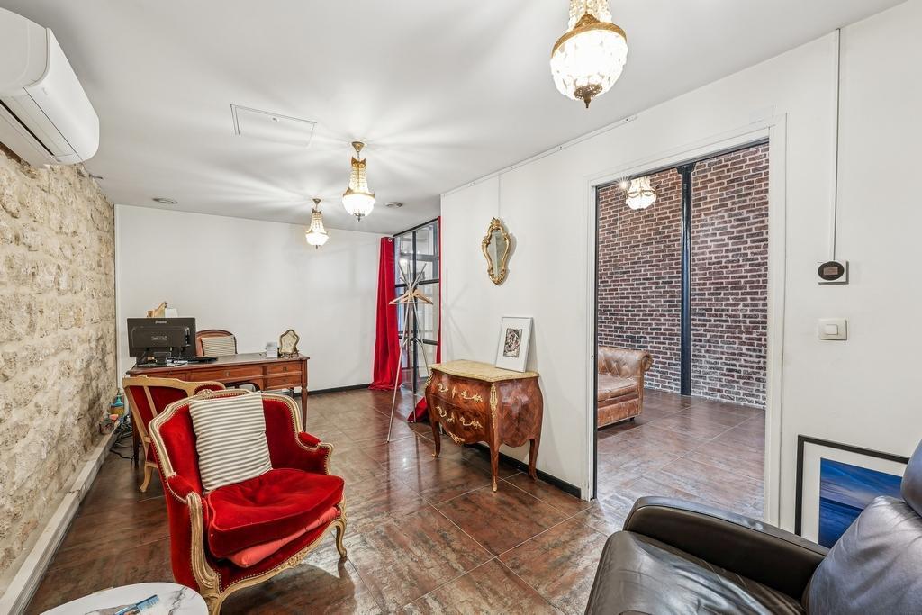 Local commercial à vendre de 222m2 