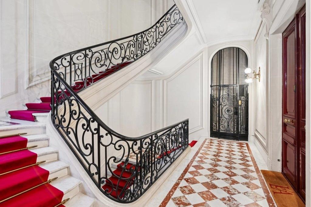 LOCAUX PROFESSIONNELS D'EXCEPTION