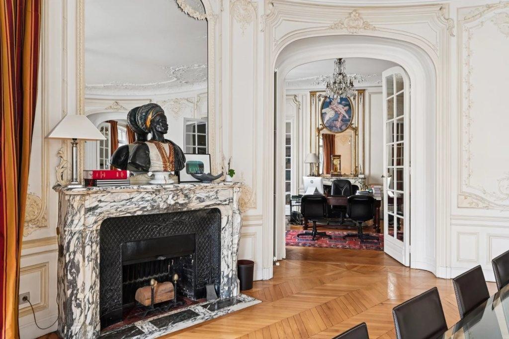 LOCAUX PROFESSIONNELS D'EXCEPTION