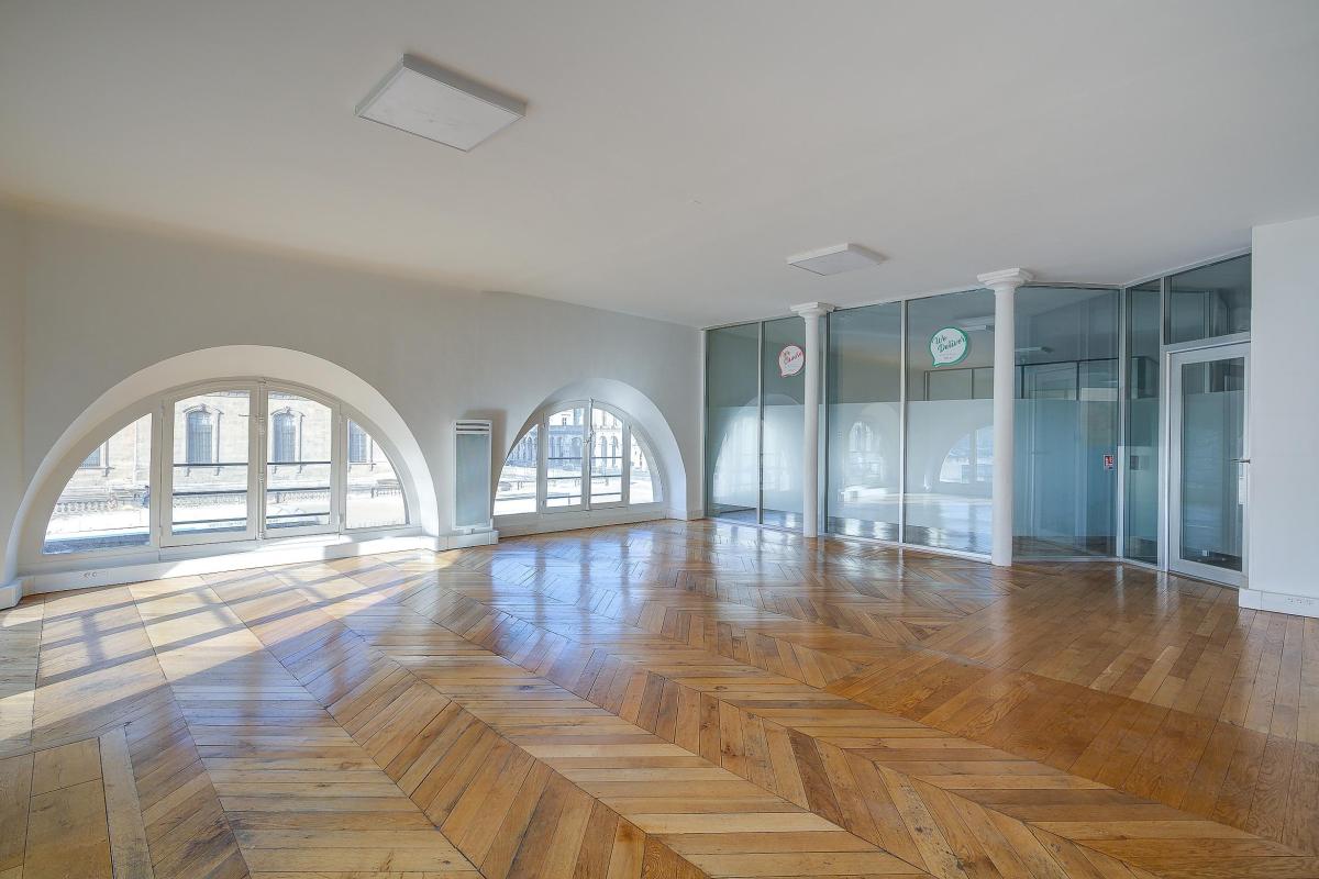 Bureaux à louer de 222m2 