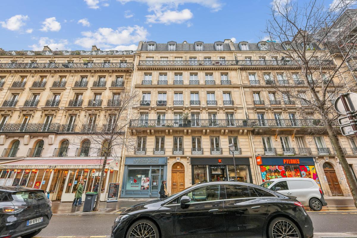 Bureaux 154 m² avec terrasse privative de 50 m² - 1er Rue du Pont Neuf