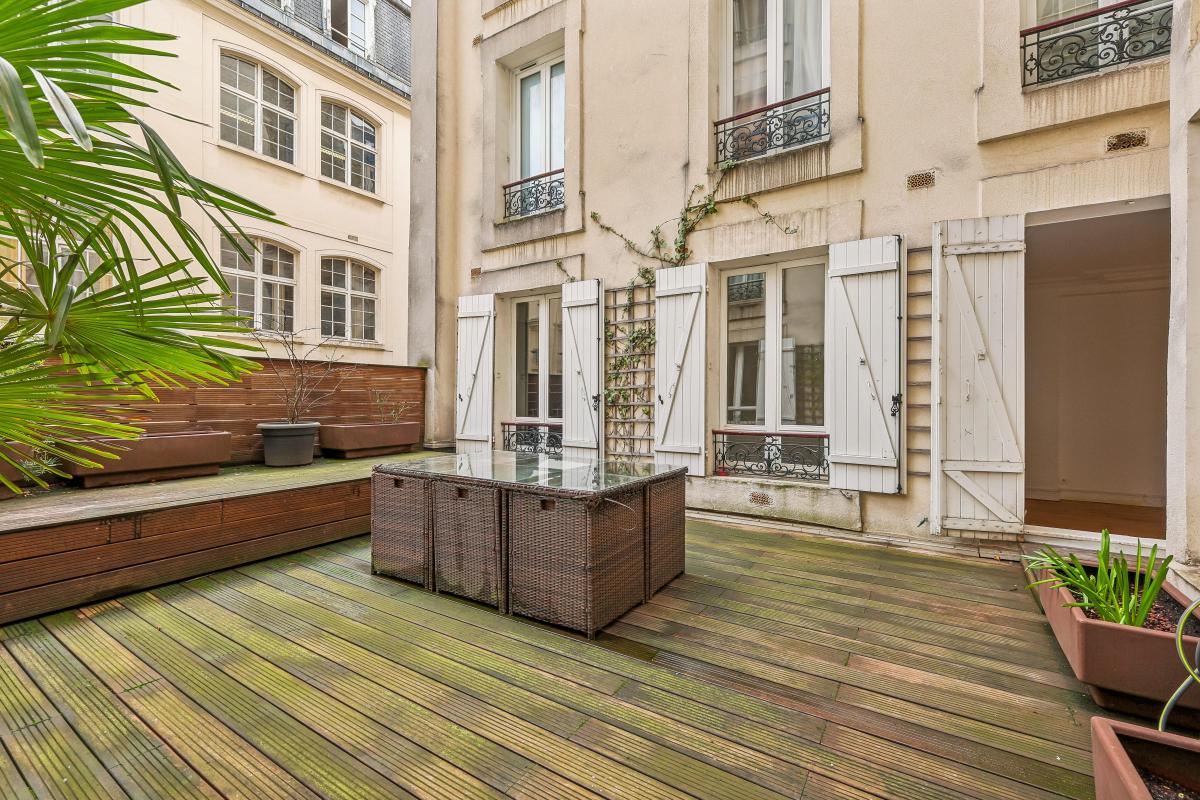 Bureaux 154 m² avec terrasse privative de 50 m² - 1er Rue du Pont Neuf