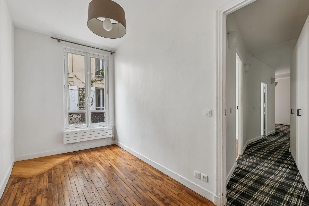 Bureaux 154 m² avec terrasse privative de 50 m² - 1er Rue du Pont Neuf