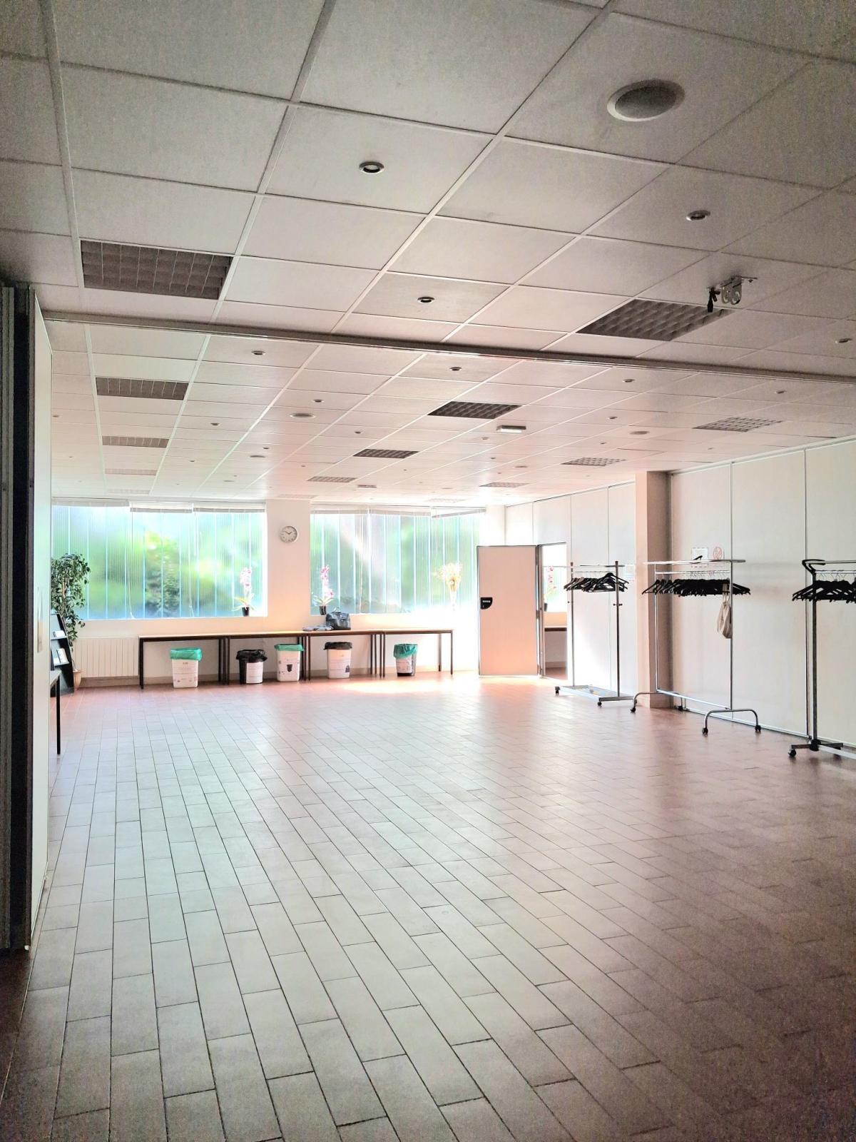 Local commercial sur jardin 