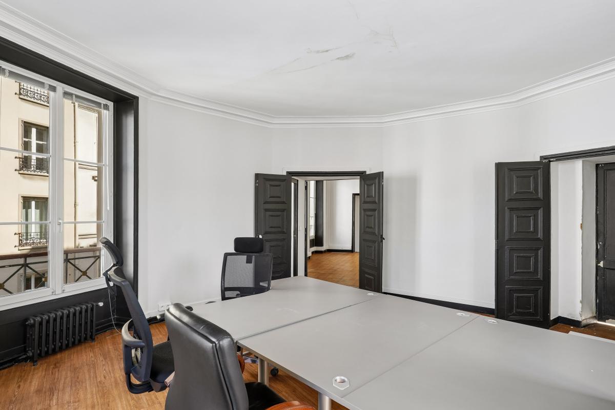 Bureaux en angle livrés rénovés