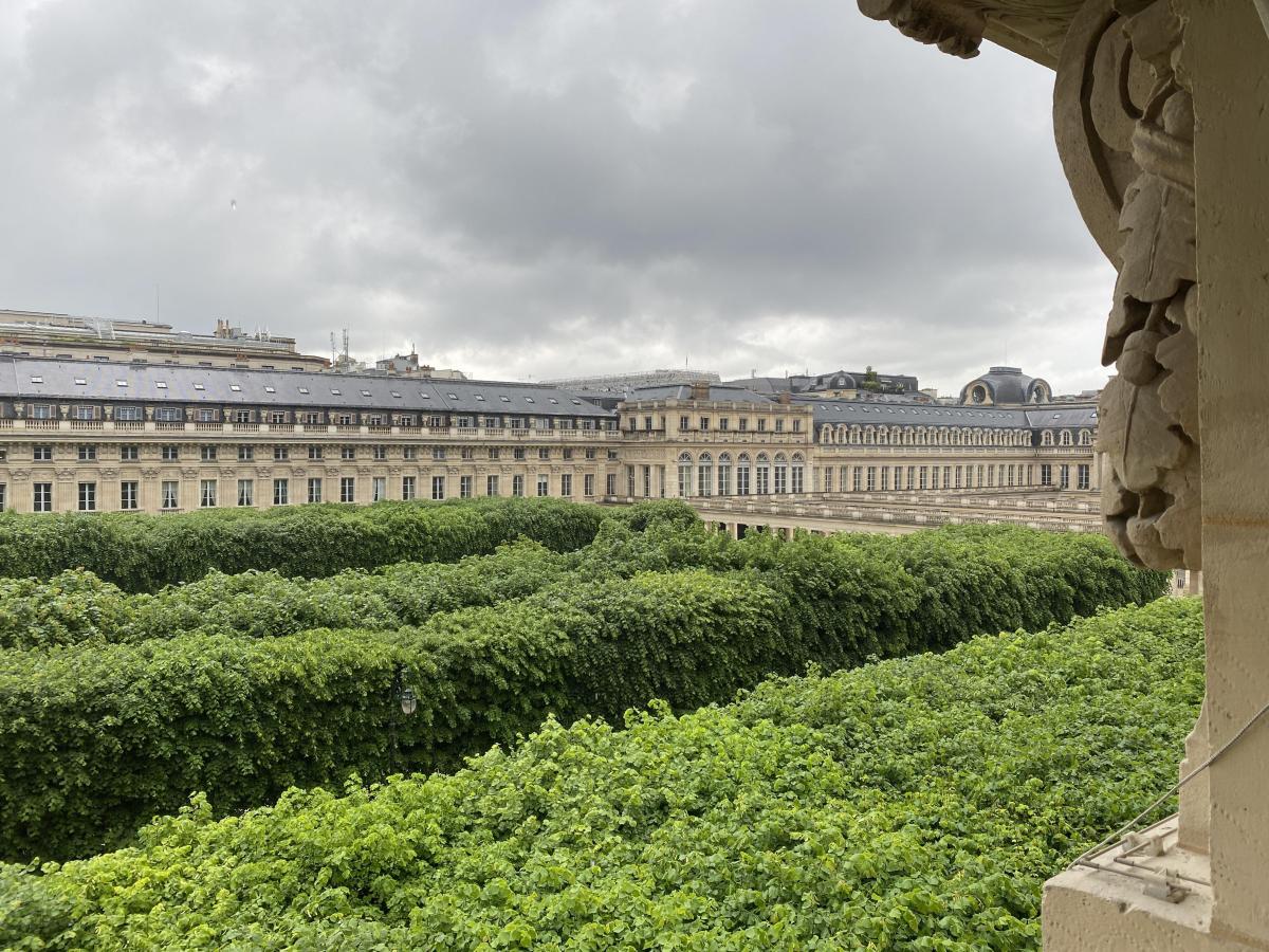 Avec vue sur le Jardin du Palais Royal