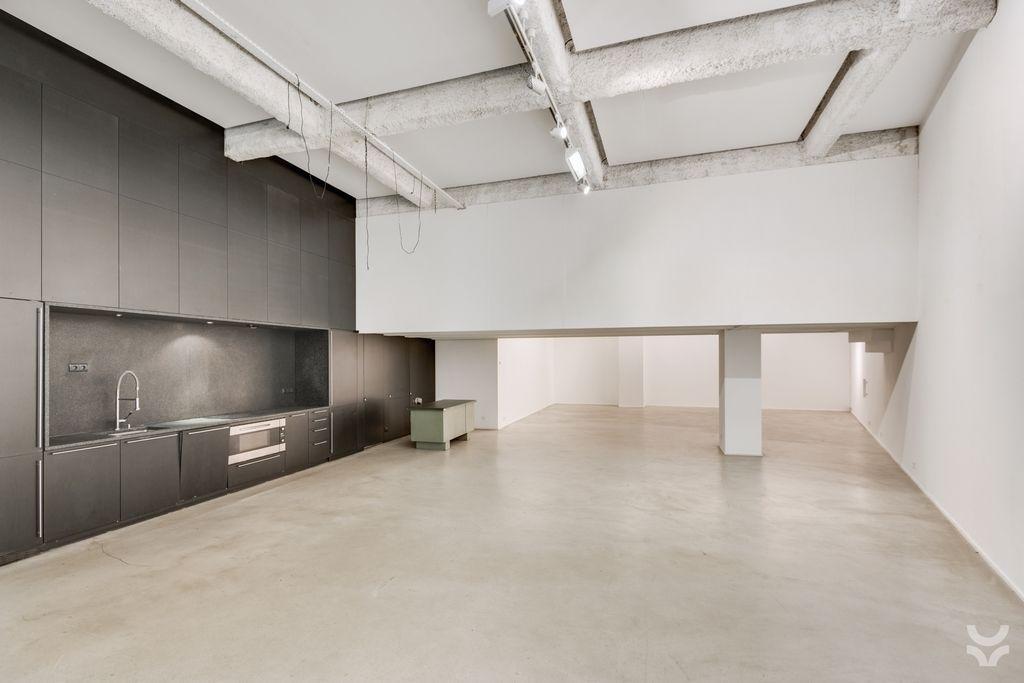 Bureaux, Locaux d'habitation à vendre