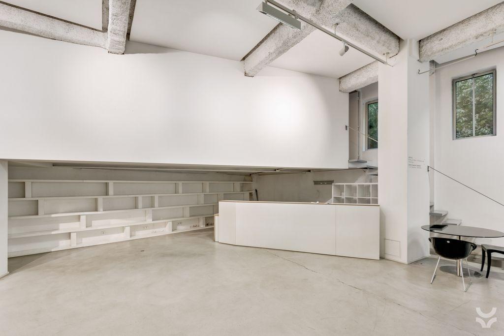 Bureaux, Locaux d'habitation à vendre