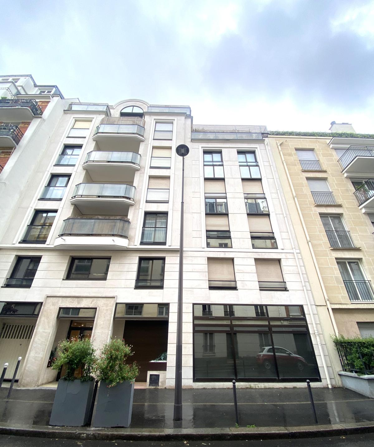 PARIS 15