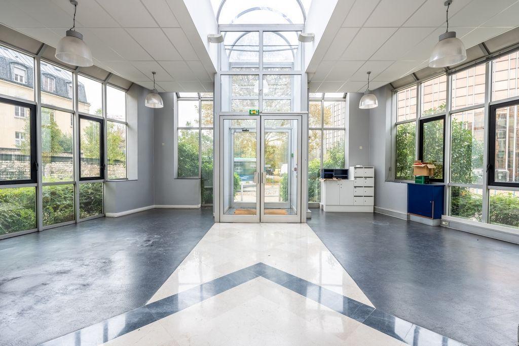 Activité, Bureaux à vendre de 3959m2 