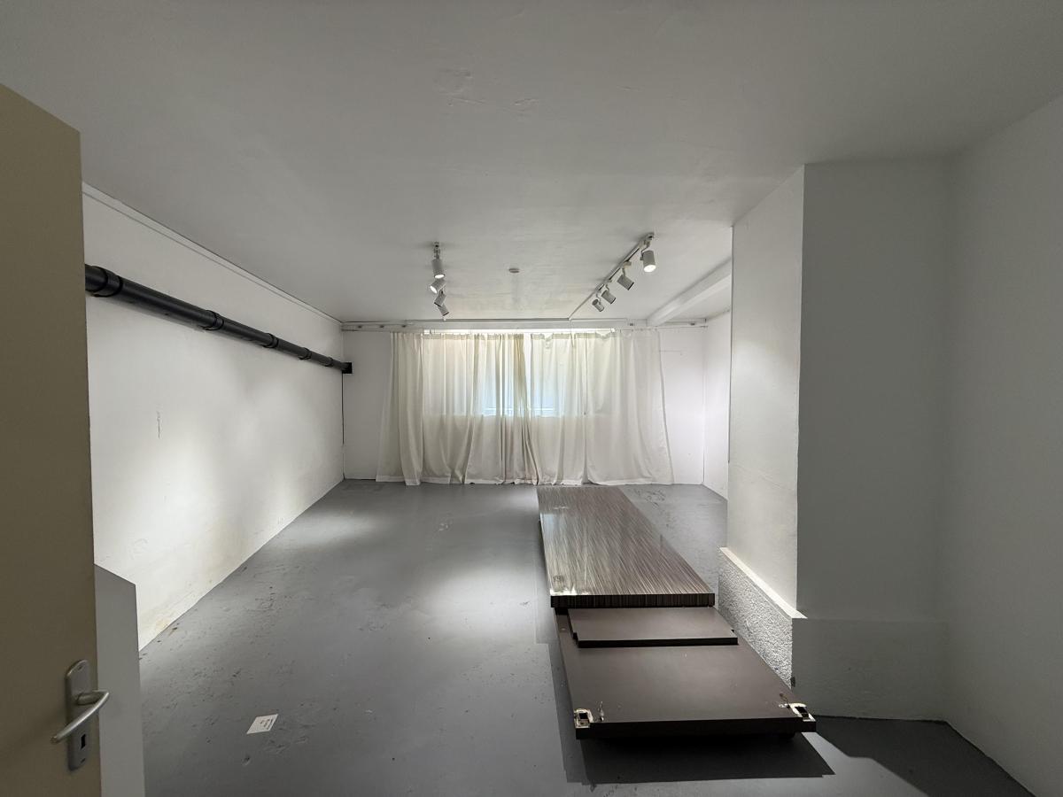 A louer local commercial boulevard Raspail 75006
